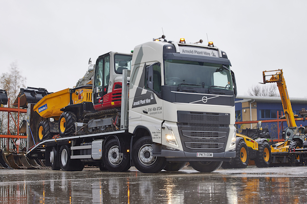 ARNOLD PLANT HIRE UPGRADES TO VOLVO FH GLOBETROTTER 8X2 RIGID