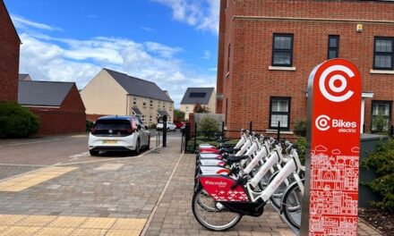 Devon ‘mobility hub’ receives gold award from national shared transport charity