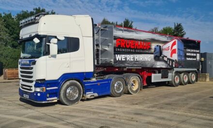CAMBRIDGESHIRE HAULAGE FIRM PUTS FRUEHAUF TIPPERS TO WORK ON AGRICULTURAL CONTRACTS