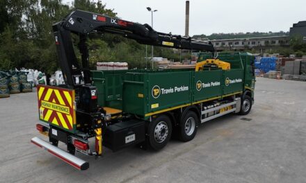 Travis Perkins plc invests in new HIAB loader cranes for improved customer deliveries