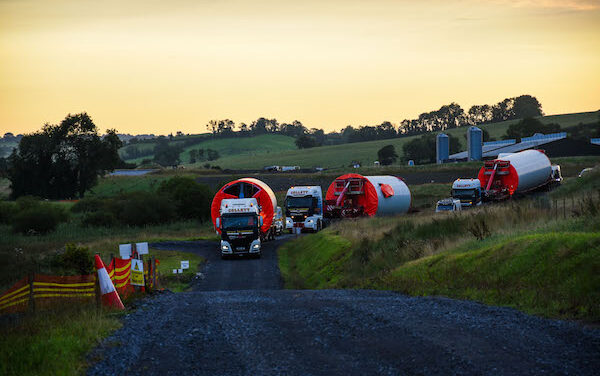 COLLETT TRANSPORT SUCCESSFULLY DELIVERS WIND TURBINE COMPONENTS FOR DRUMLINS PARK WIND FARM PROJECT IN IRELAND